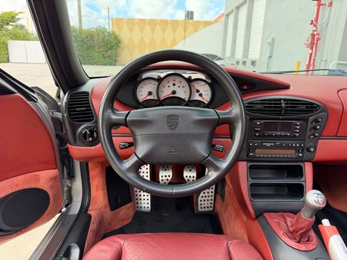 Used 1997 Porsche Boxster RWD image 25