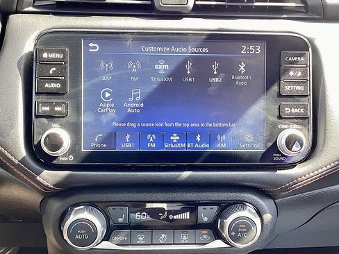 Used 2024 Nissan Versa SR image 12