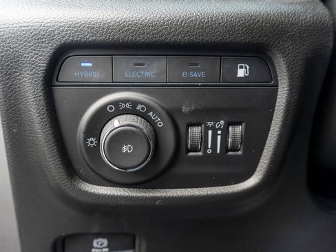 Used 2022 Jeep Grand Cherokee Limited 4xe w/ Luxury Tech Group II image 17