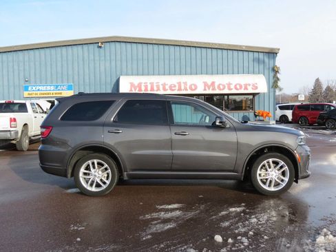 Used 2024 Dodge Durango GT image 1