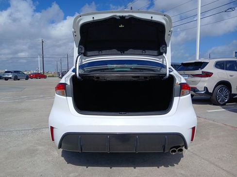 Used 2024 Toyota Corolla SE FWD image 9