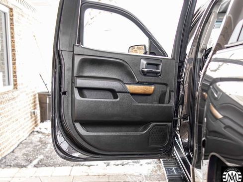 Used 2016 Chevrolet Silverado 1500 LTZ w/ Sport Package image 29