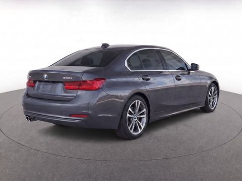 Used 2018 BMW 330i xDrive Sedan w/ Convenience Package AWD/4WD image 7
