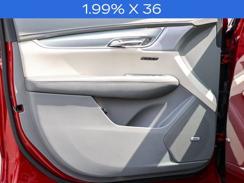 Used 2021 Cadillac XT5 Premium Luxury w/ LPO, Floor Liner Package AWD/4WD image 4