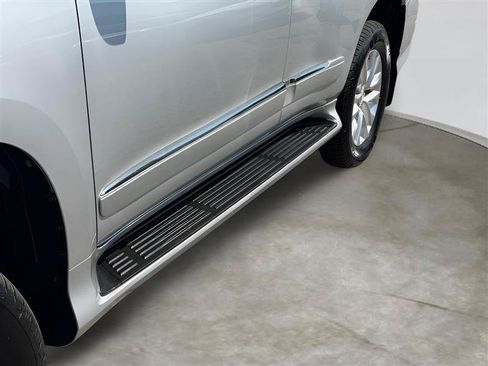 Used 2018 Lexus GX 460 Premium w/ Premium Package AWD/4WD image 7