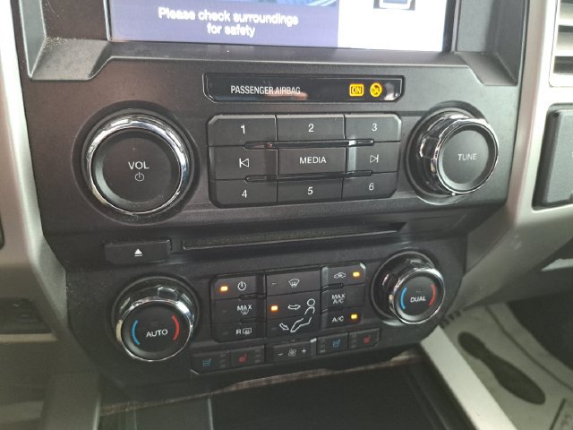 Used 2017 Ford F350 Lariat w/ Lariat Ultimate Package AWD/4WD image 12