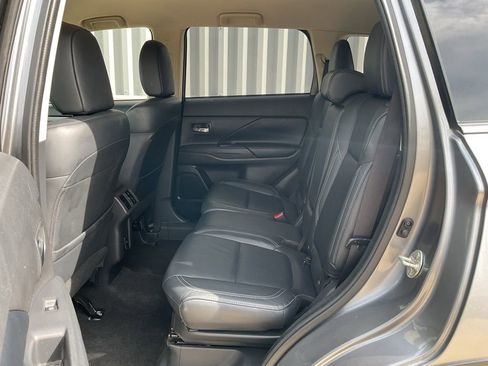 Used 2020 Mitsubishi Outlander SEL image 16