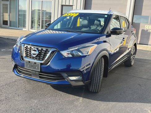 Used 2020 Nissan Kicks SR w/ SR Premium Package image 4