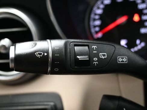 Used 2019 Mercedes-Benz GLC 300 image 16