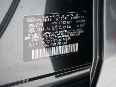 Used 2023 Genesis G70 3.3T w/ Sport Prestige Package image 38