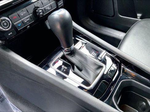 Used 2022 Jeep Compass Altitude image 17