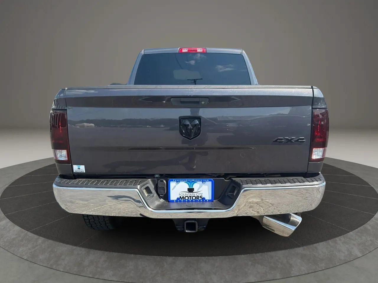 Used 2015 RAM 3500 Tradesman w/ Chrome Appearance Group AWD/4WD image 4