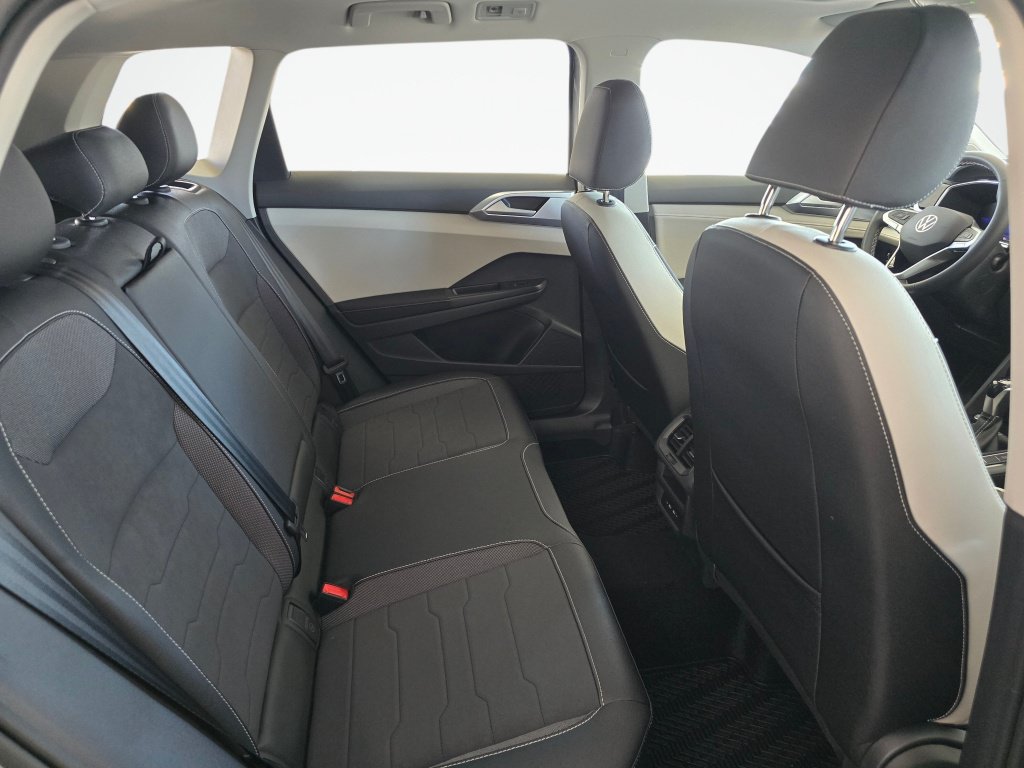 New 2026 Volkswagen Taos SE AWD/4WD image 39