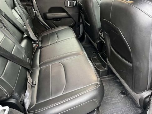 Used 2023 Jeep Wrangler Unlimited Sahara w/ Cold Weather Group image 19