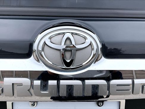 Used 2024 Toyota 4Runner Limited image 29