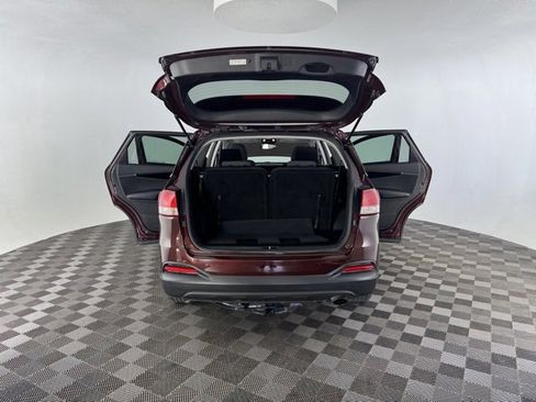 Used 2018 Kia Sorento LX image 15