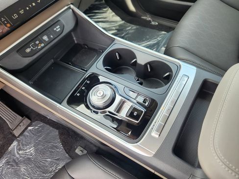 New 2026 Kia Carnival EX image 21