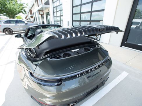 Used 2021 Porsche 911 Carrera S w/ Premium Package RWD image 40