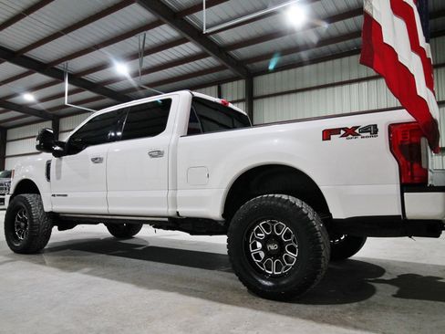 Used 2019 Ford F250 Platinum w/ Platinum Ultimate Package image 8