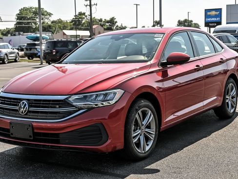 Used 2023 Volkswagen Jetta SE FWD image 6