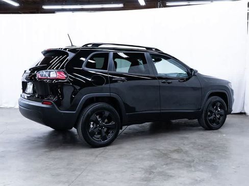 Used 2023 Jeep Cherokee Altitude Lux AWD/4WD image 6
