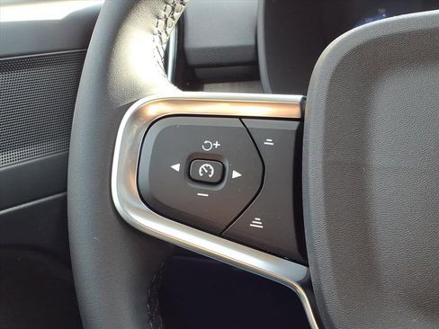 New 2026 Volvo XC40 B4 Core w/ Climate Package image 24