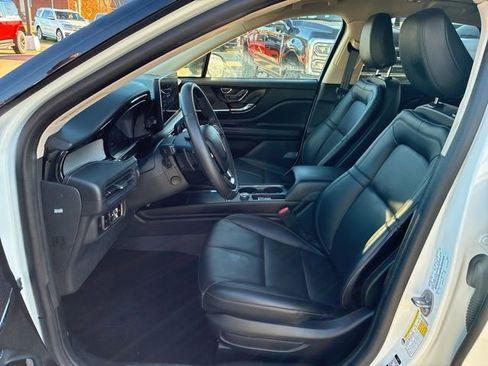 Used 2024 Lincoln Corsair AWD w/ Equipment Group 101A image 19