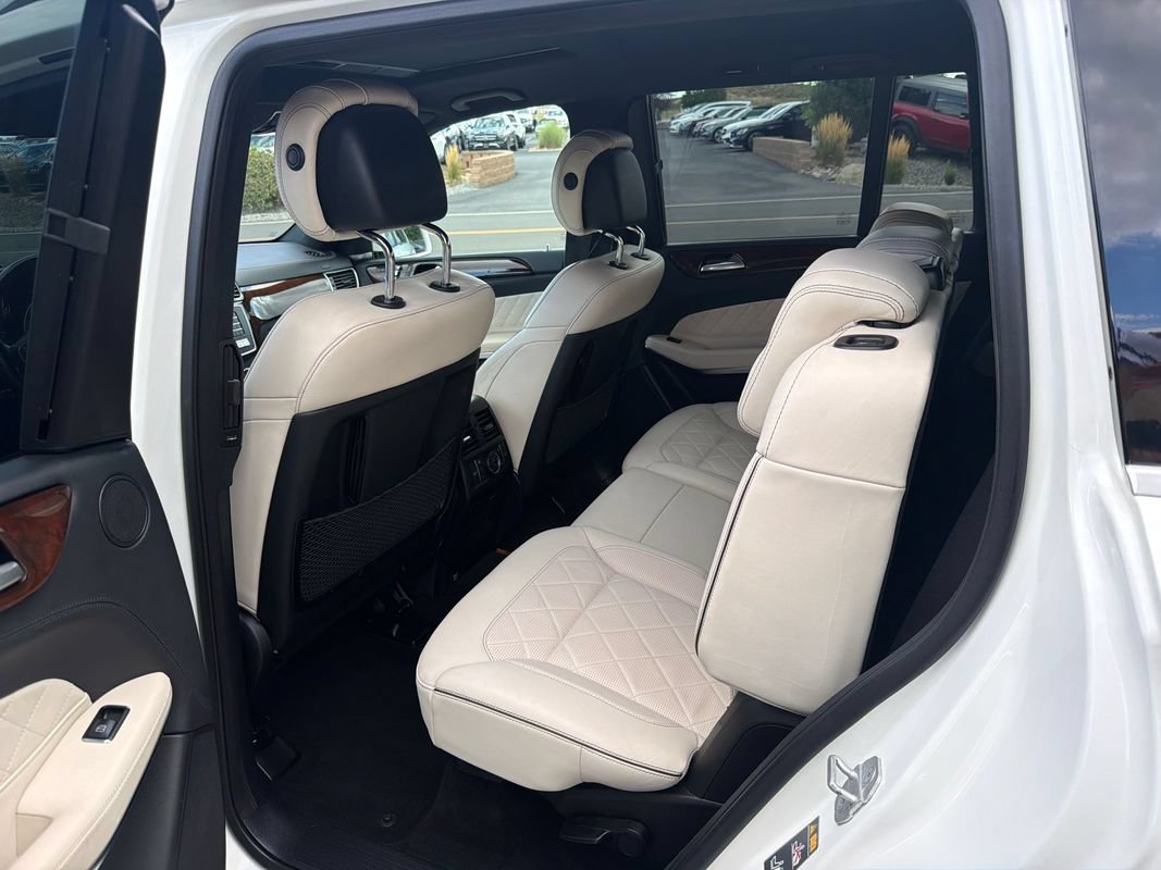 Used 2018 Mercedes-Benz GLS 550 4MATIC image 38