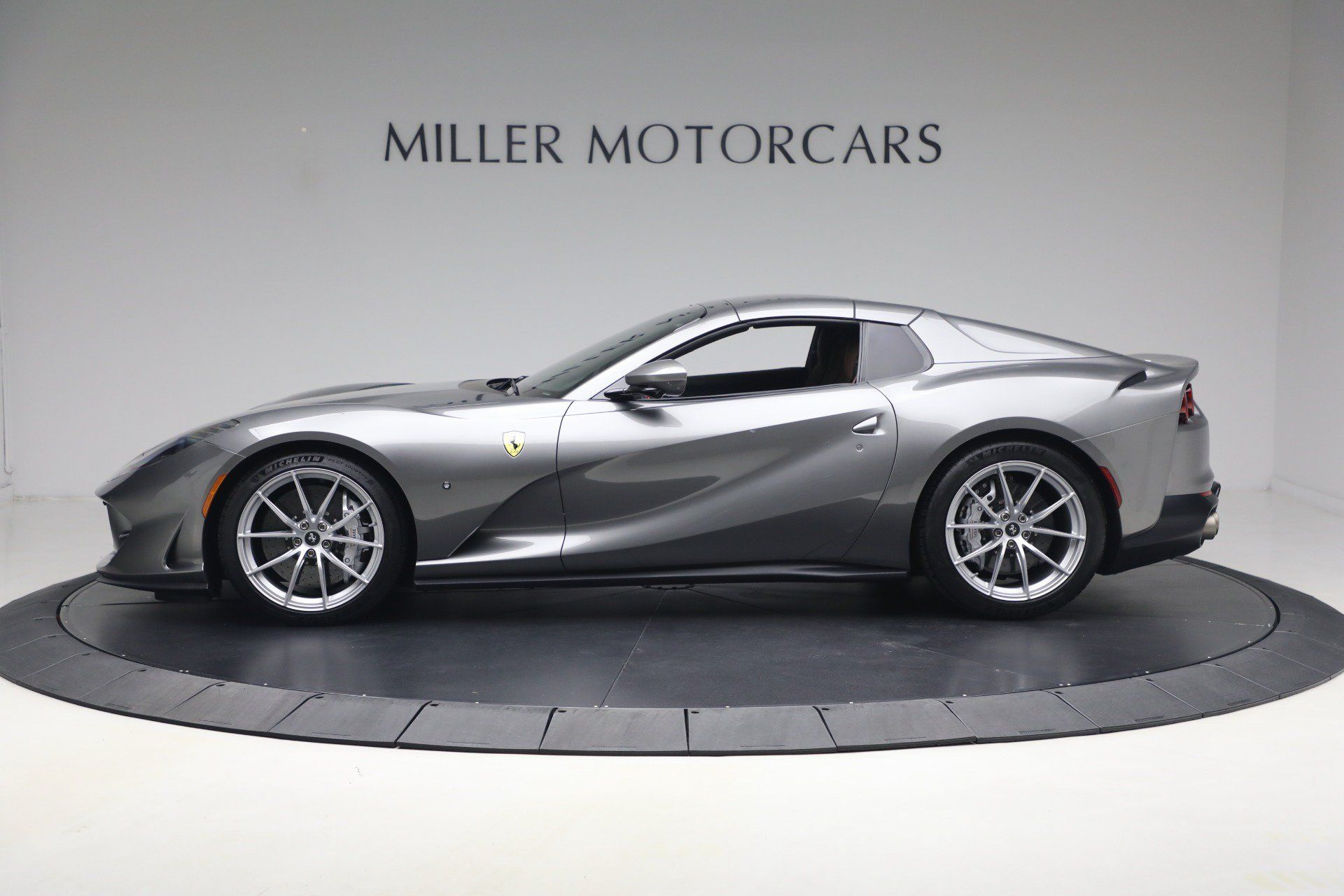 Certified 2021 Ferrari 812 GTS RWD image 34