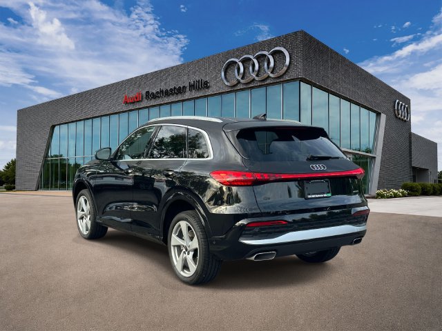 Certified 2026 Audi Q5 Premium Plus w/ Premium Plus AWD/4WD image 4