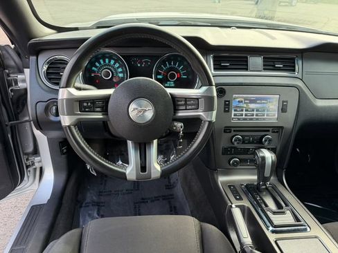 Used 2013 Ford Mustang Convertible RWD image 12