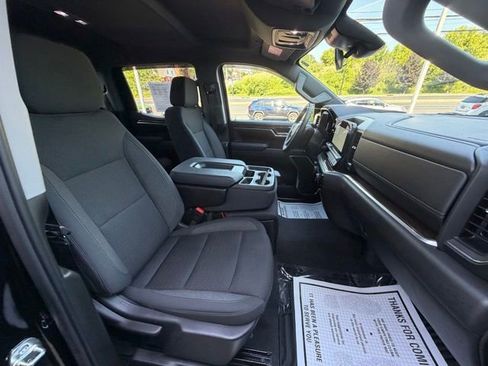 Used 2025 Chevrolet Silverado 1500 LT AWD/4WD image 37