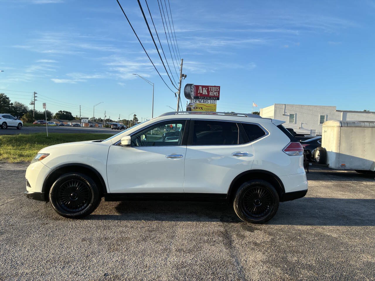 Used 2016 Nissan Rogue S w/ Appearance Package FWD image 6