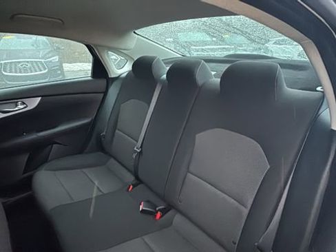 Used 2024 Kia Forte LXS image 31