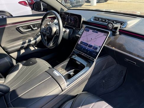 Used 2022 Mercedes-Benz S 580 4MATIC Sedan w/ AMG Line Package image 50