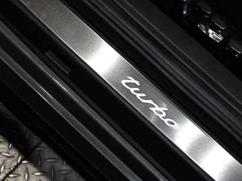 Used 2019 Porsche 911 Turbo image 37