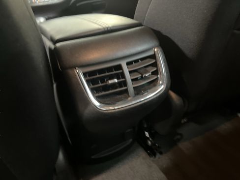 Used 2024 Chevrolet Malibu LT image 30