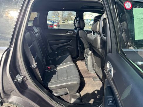 Used 2018 Jeep Grand Cherokee Limited w/ Trailer Tow Group IV AWD/4WD image 10