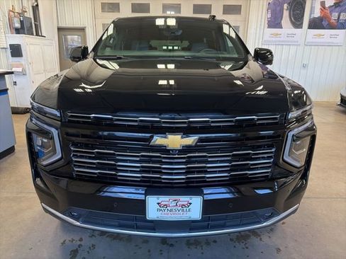 Used 2025 Chevrolet Tahoe High Country AWD/4WD image 3