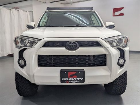 Used 2018 Toyota 4Runner SR5 Premium image 24
