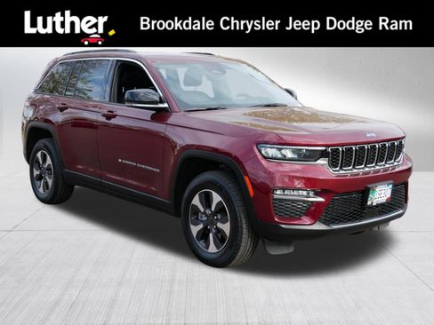 Used 2024 Jeep Grand Cherokee Limited 4xe w/ Trailer Tow Package AWD/4WD image 1