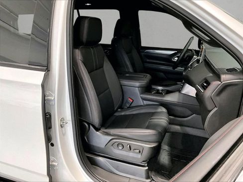 Used 2023 Chevrolet Tahoe RST w/ Luxury Package RWD image 9