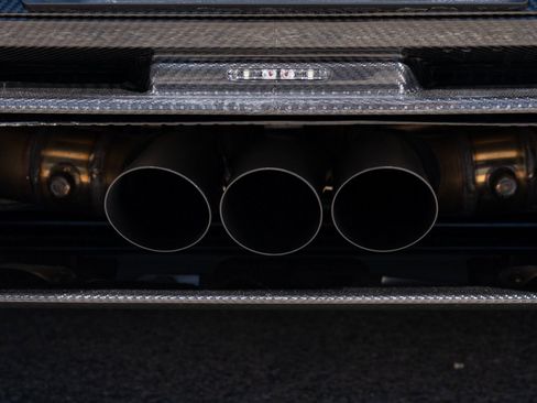 Used 2024 Aston Martin Valour image 52