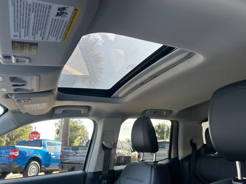 New 2025 Ford Maverick Lariat w/ Black Appearance Package image 16