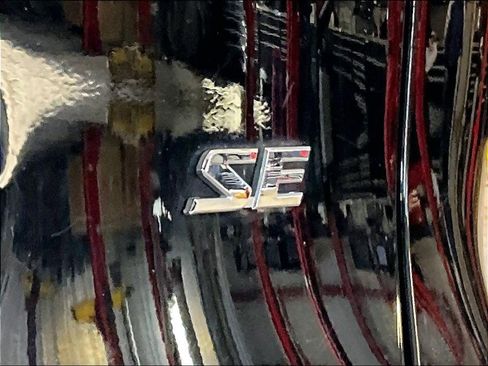 Used 2021 Toyota RAV4 SE image 29