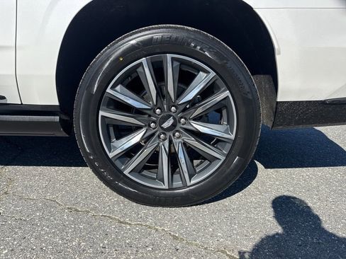 Used 2024 Cadillac Escalade ESV Sport w/ Touring Package image 36