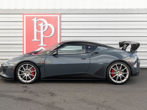 Used 2020 Lotus Evora image 34