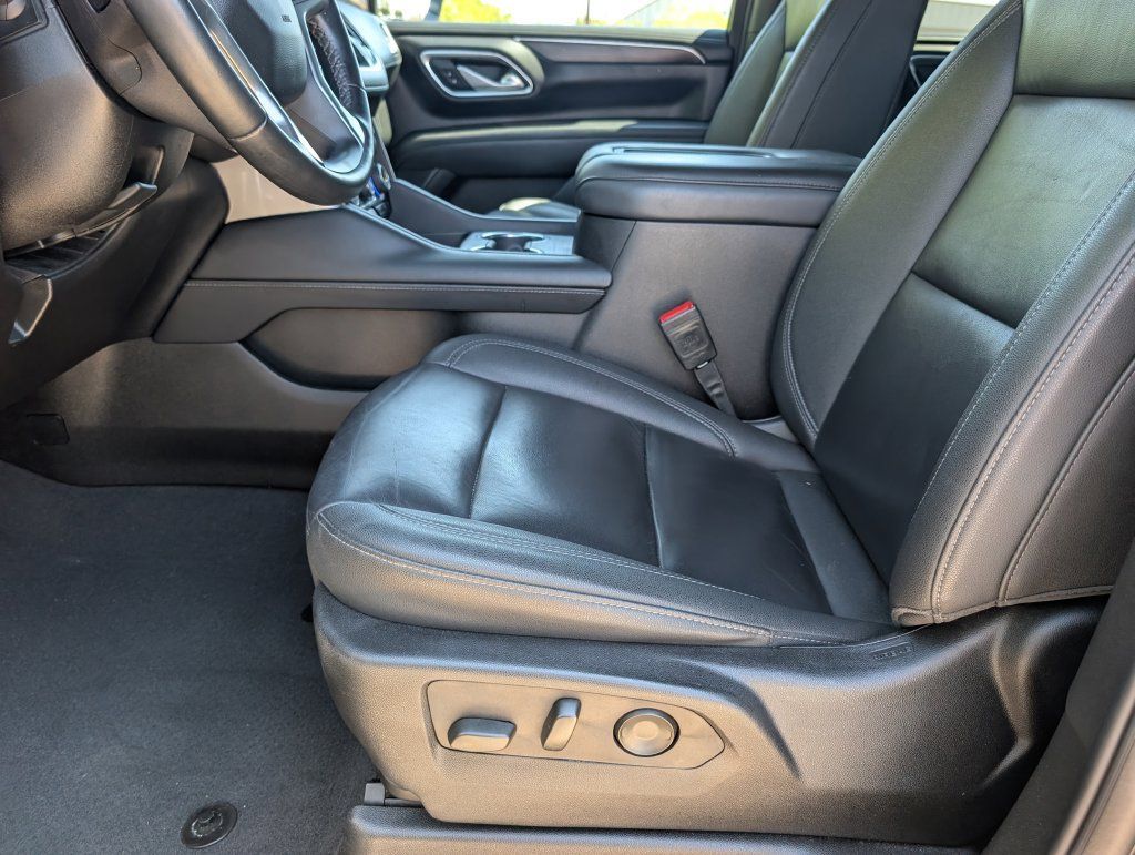 Used 2024 Chevrolet Tahoe LT AWD/4WD image 15
