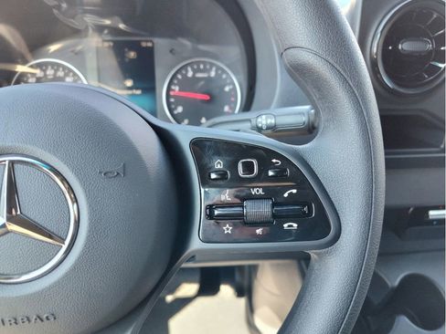 Used 2024 Mercedes-Benz Sprinter 2500 image 23