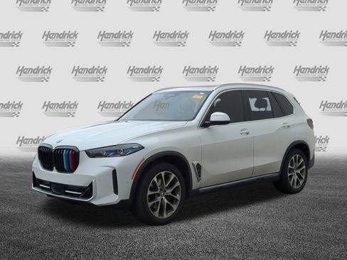 Certified 2024 BMW X5 xDrive40i w/ Premium Package image 5